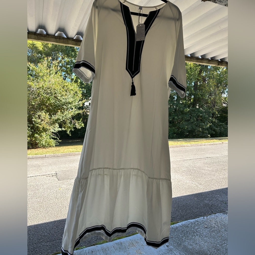 NWT White dress size L